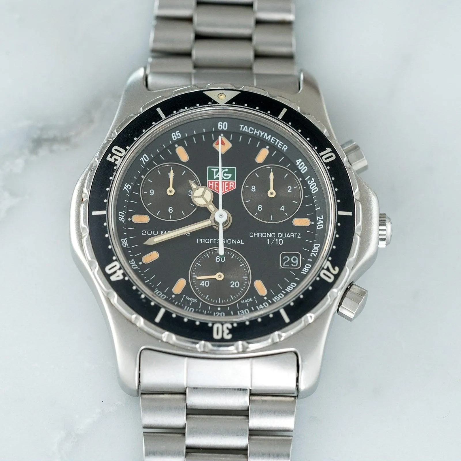 タグホイヤー 2000 プロフェッショナル 570.206 クロノグラフ 1990年代