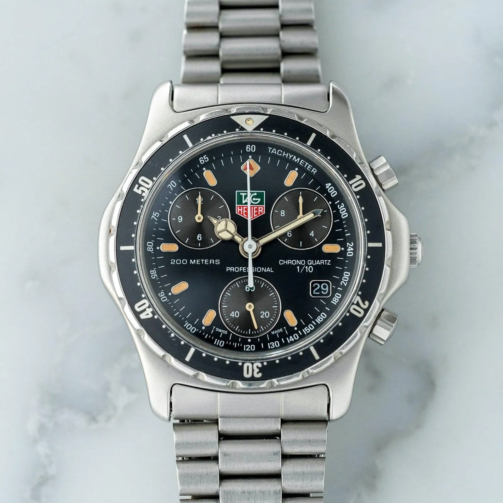 タグホイヤー 2000 プロフェッショナル 570.206 クロノグラフ 1990年代