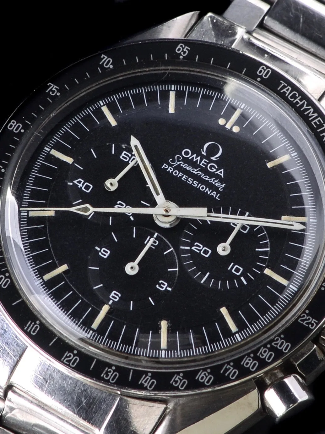 1972 OMEGA Speedmaster Professional 145.022-69 "Straight Writing"