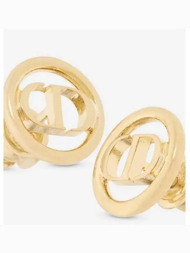 30 Montaigne Stud Earrings Gold