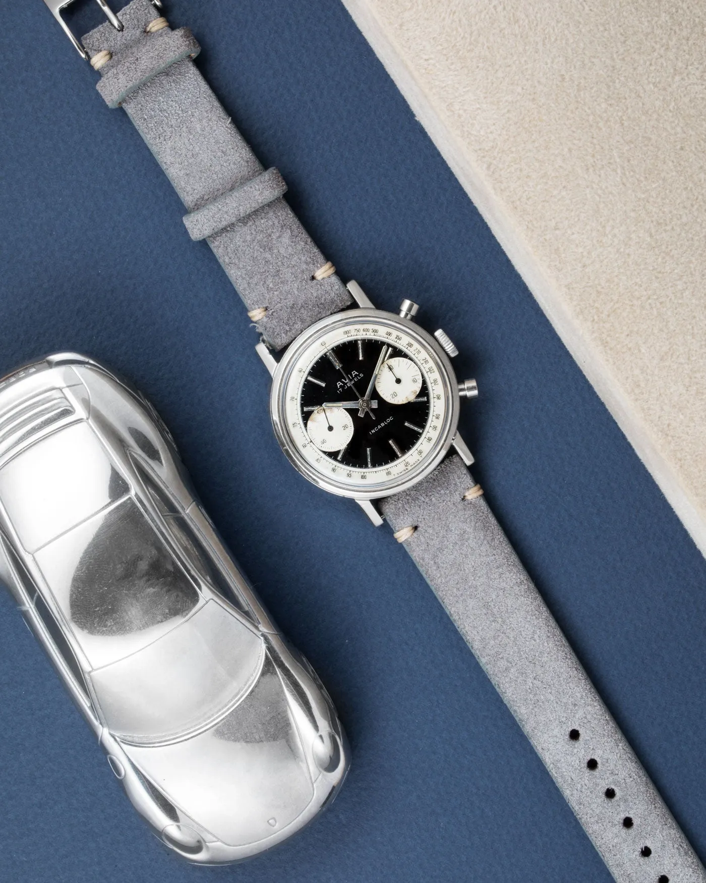 Avia Incabloc Chronograph