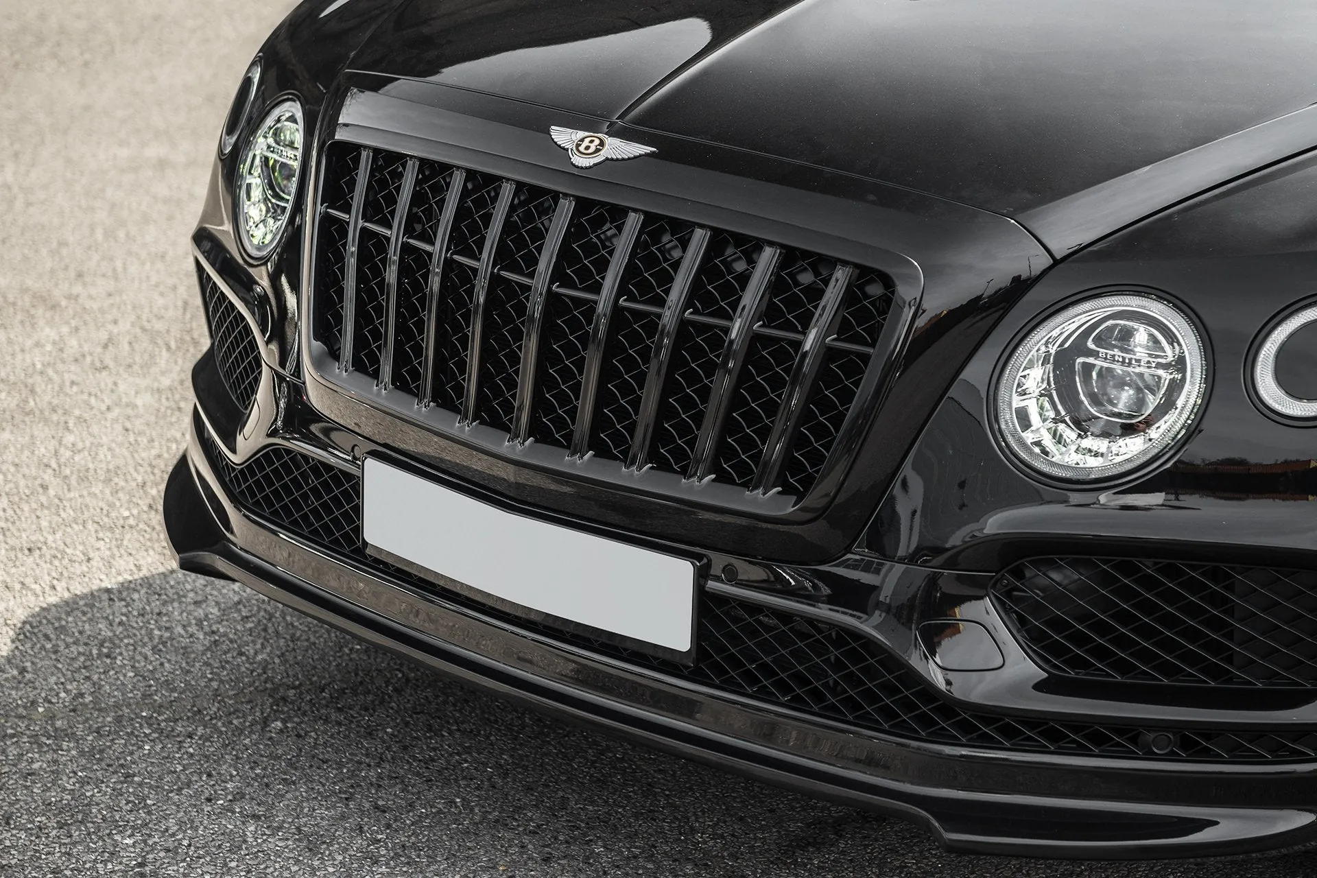 Bentley Bentayga (2016-2020) Exposed Carbon Body Kit