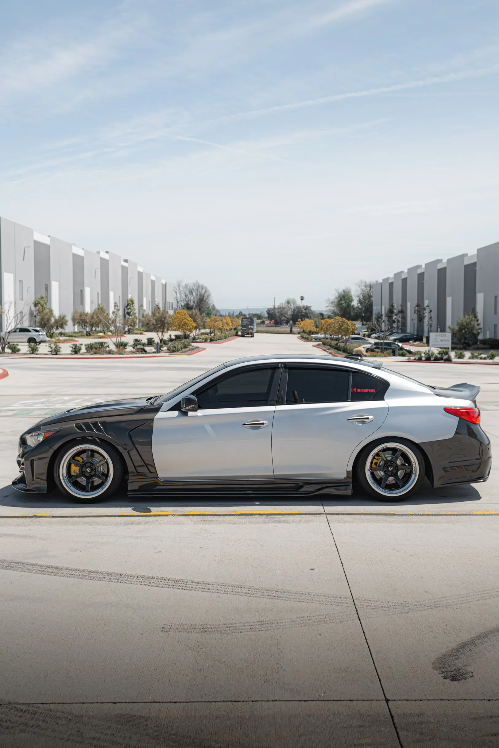 Blitz Q50 side skirts