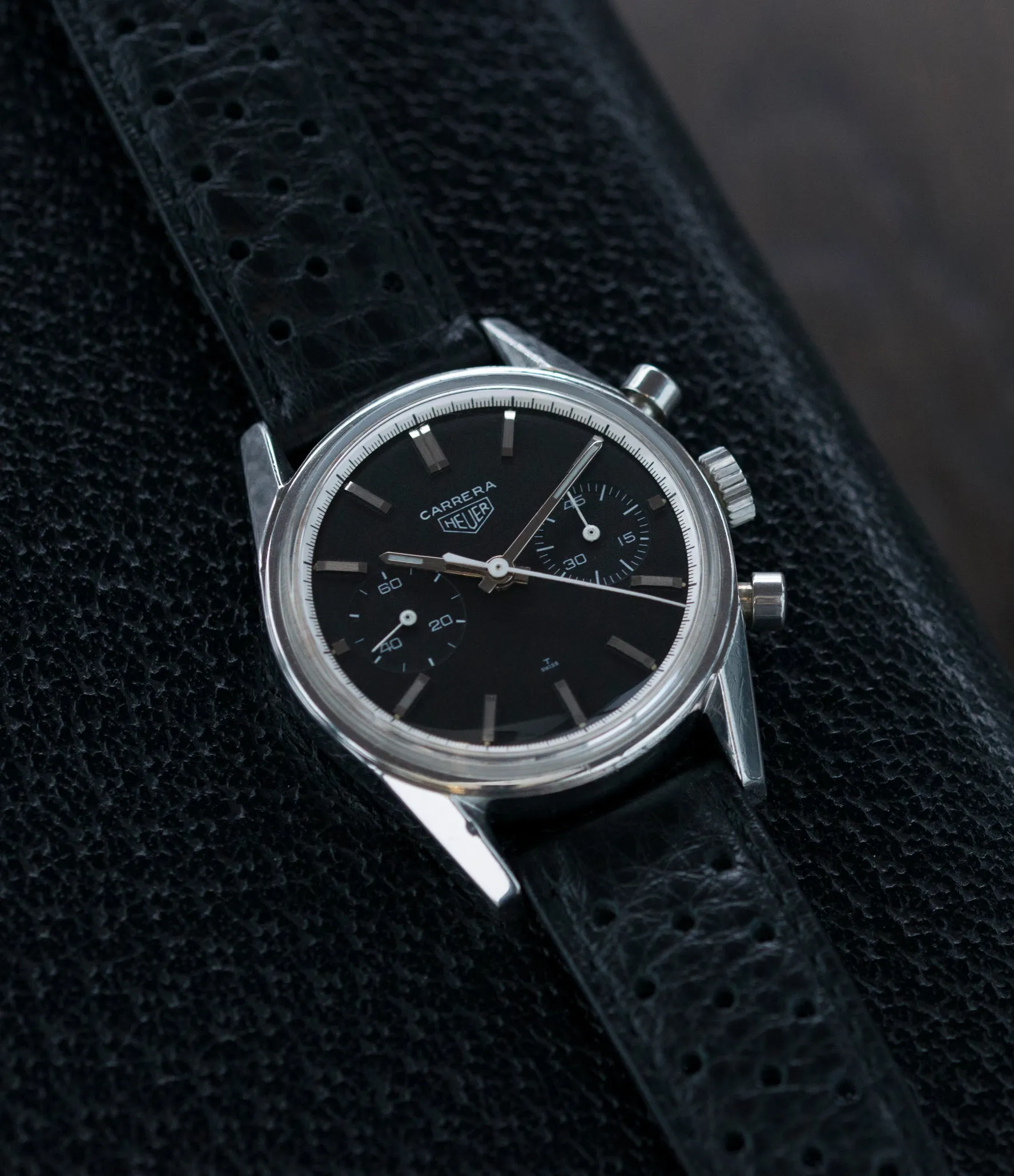 Carrera 3647N | T-Swiss black dial | Steel