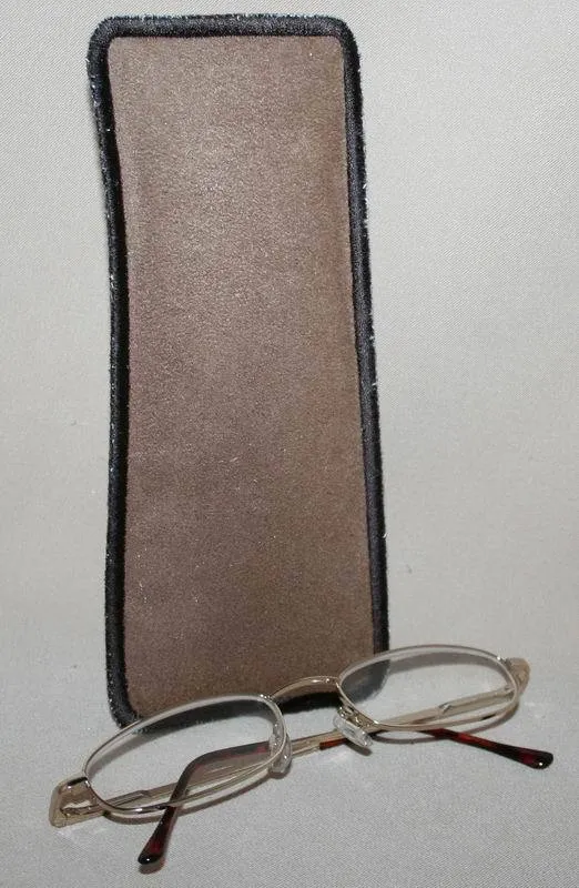 Giraffe Eyeglass Cases