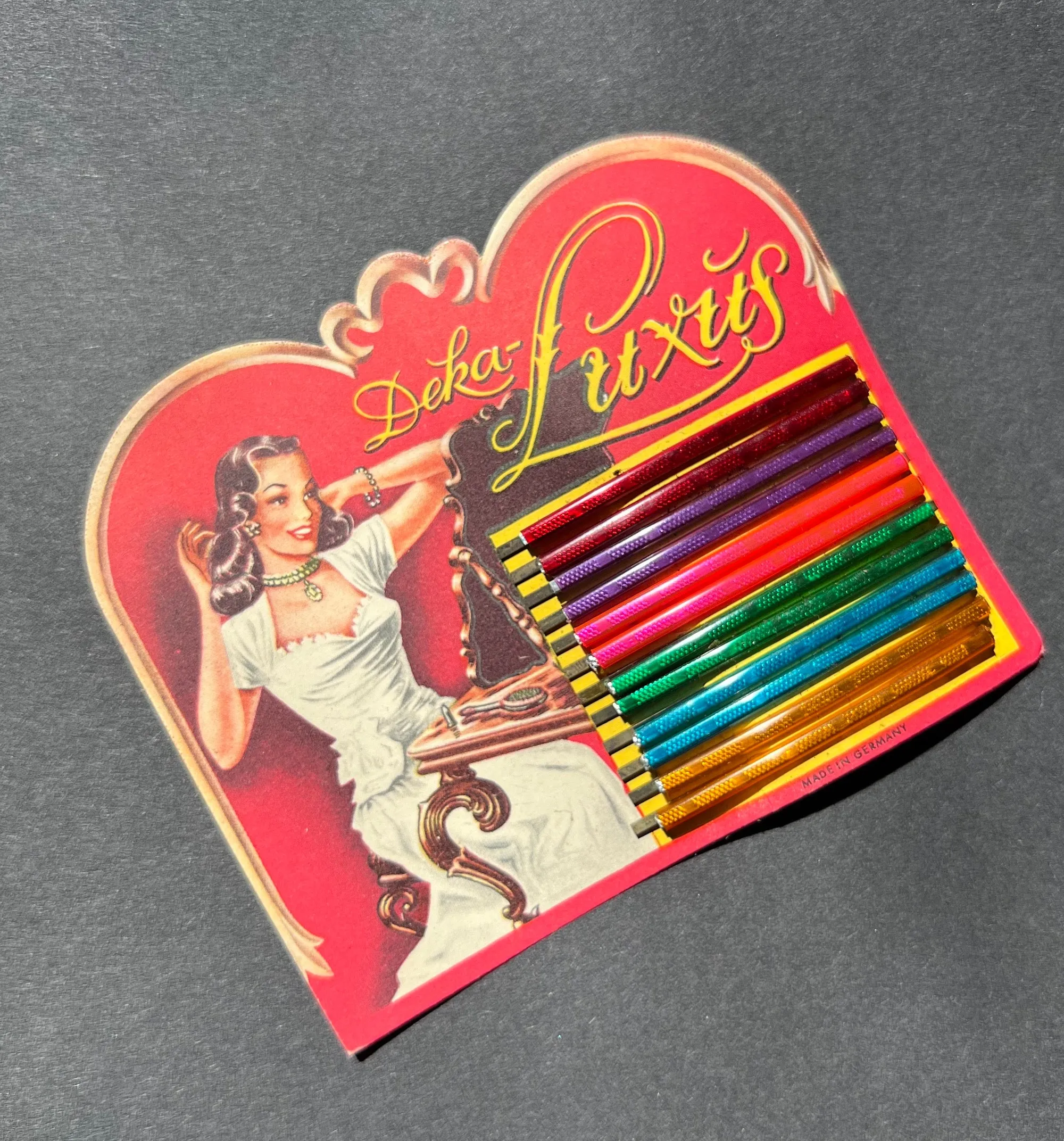 Glorious Burlesque Display Card of 1940s Hairpins Made in Germany
