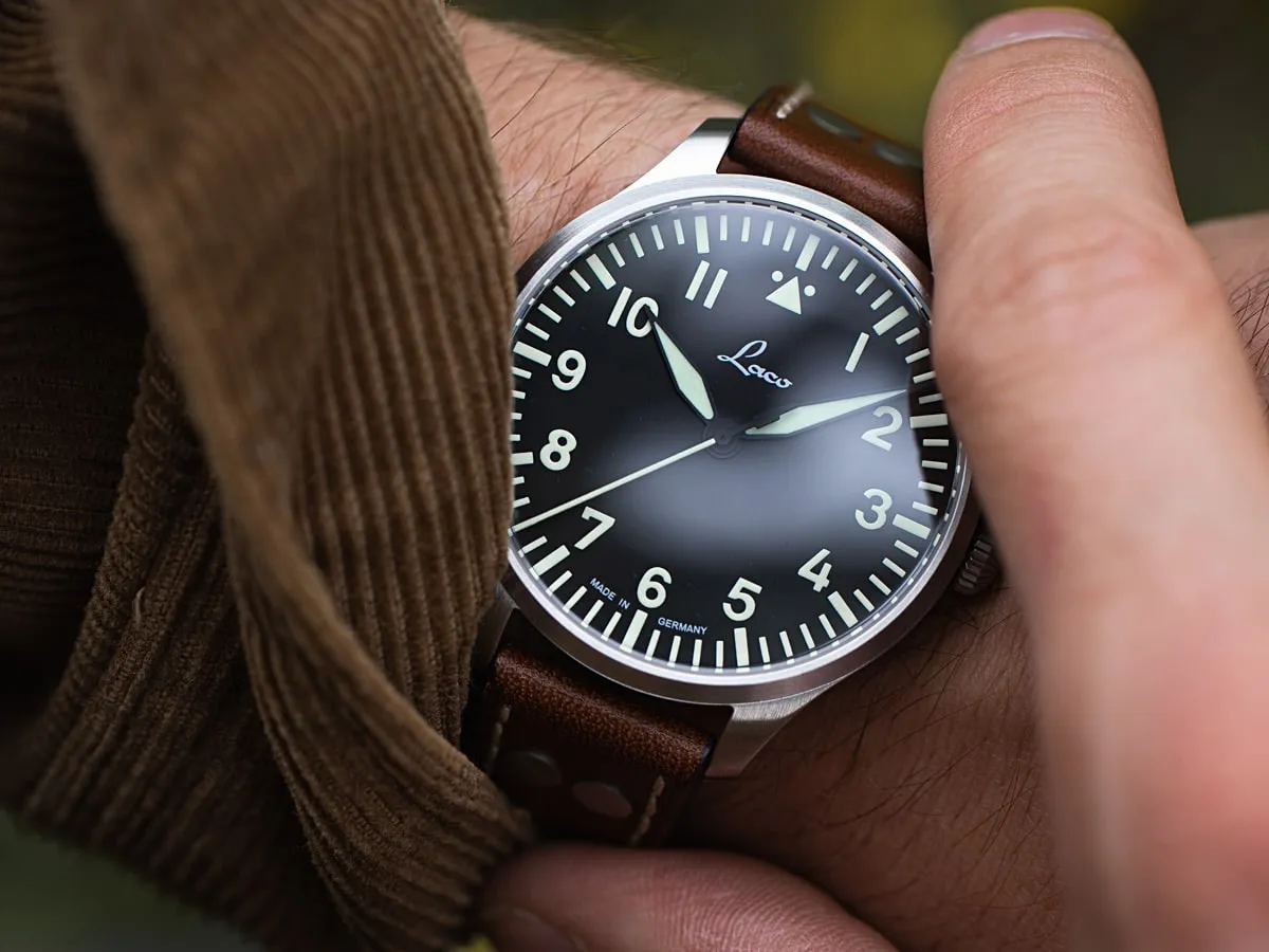LAC Watch Genf.2.D