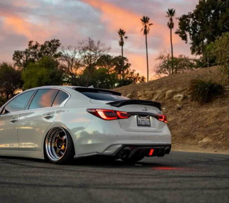Q50 18    Carbon Fiber Diffuser with LED