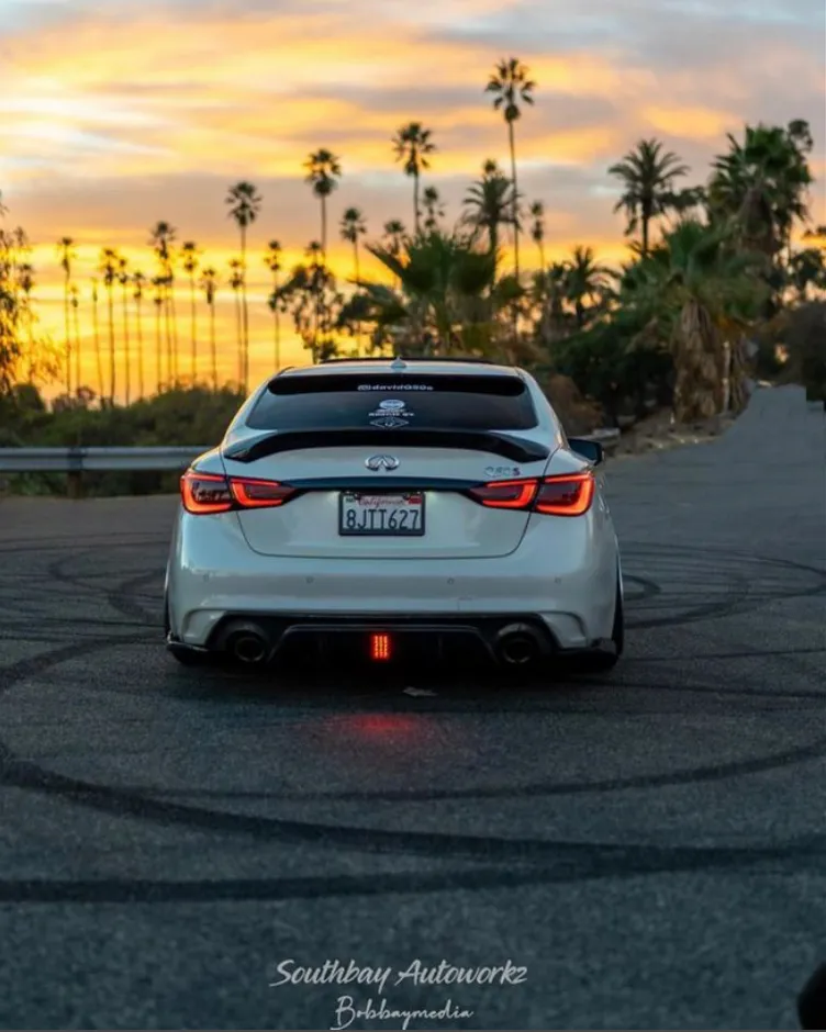 Q50 18    Carbon Fiber Diffuser with LED