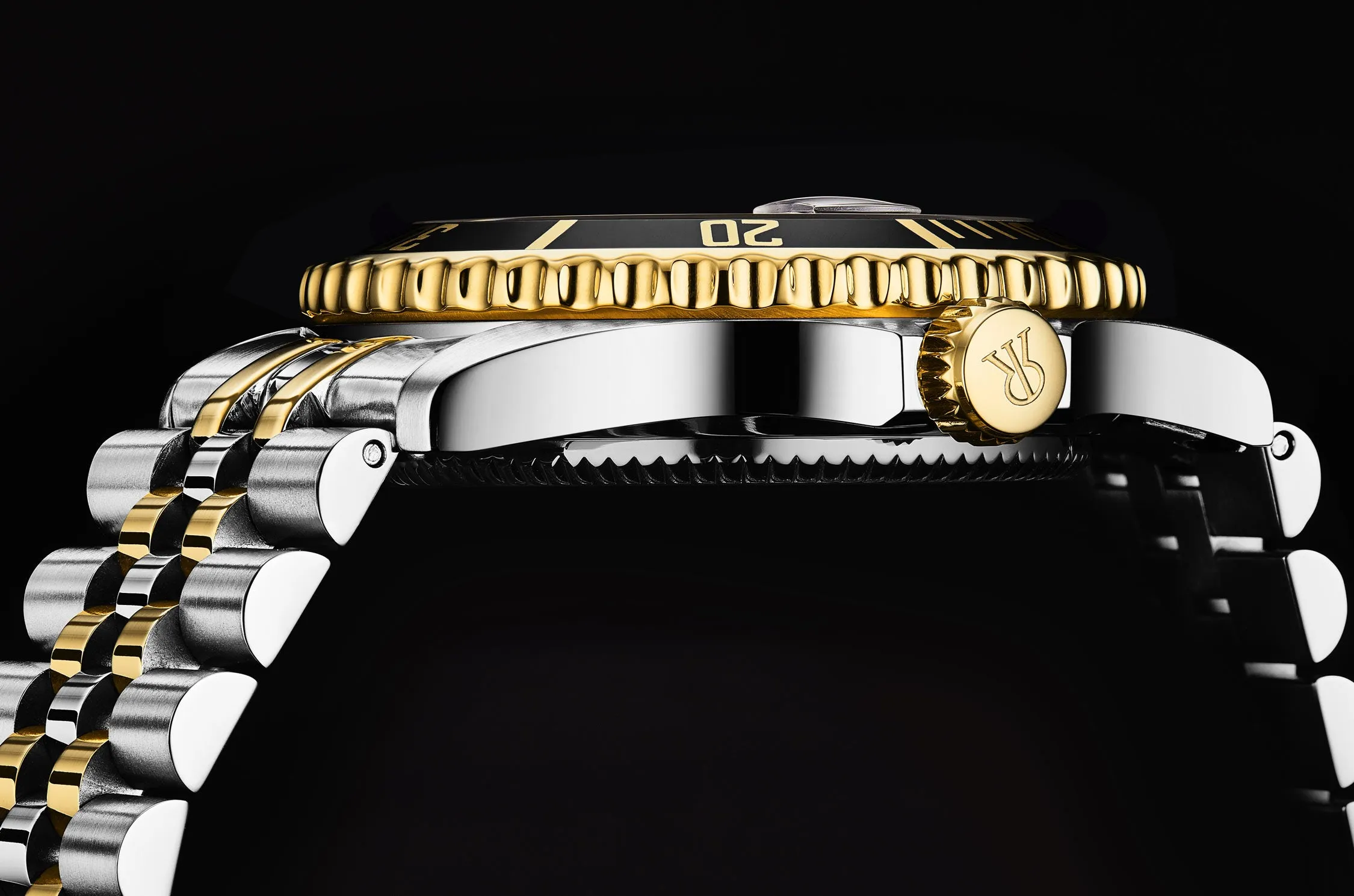 Revue Thommen Men's 'Diver' Black Dial Two Tone Stainless Steel Bracelet Automatic Watch 17571.2247