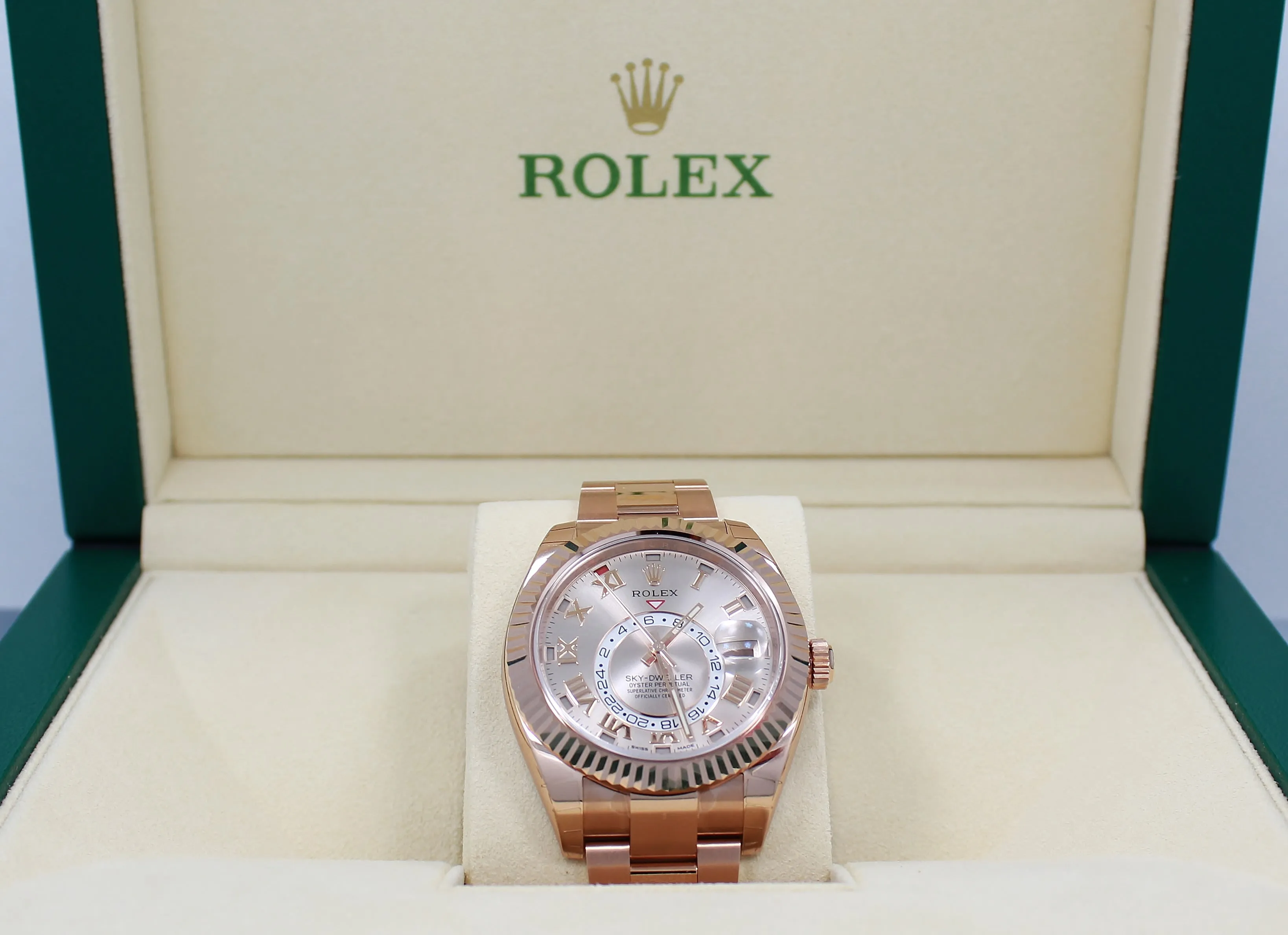 Rolex Sky-Dweller 18K Rose Gold 326935