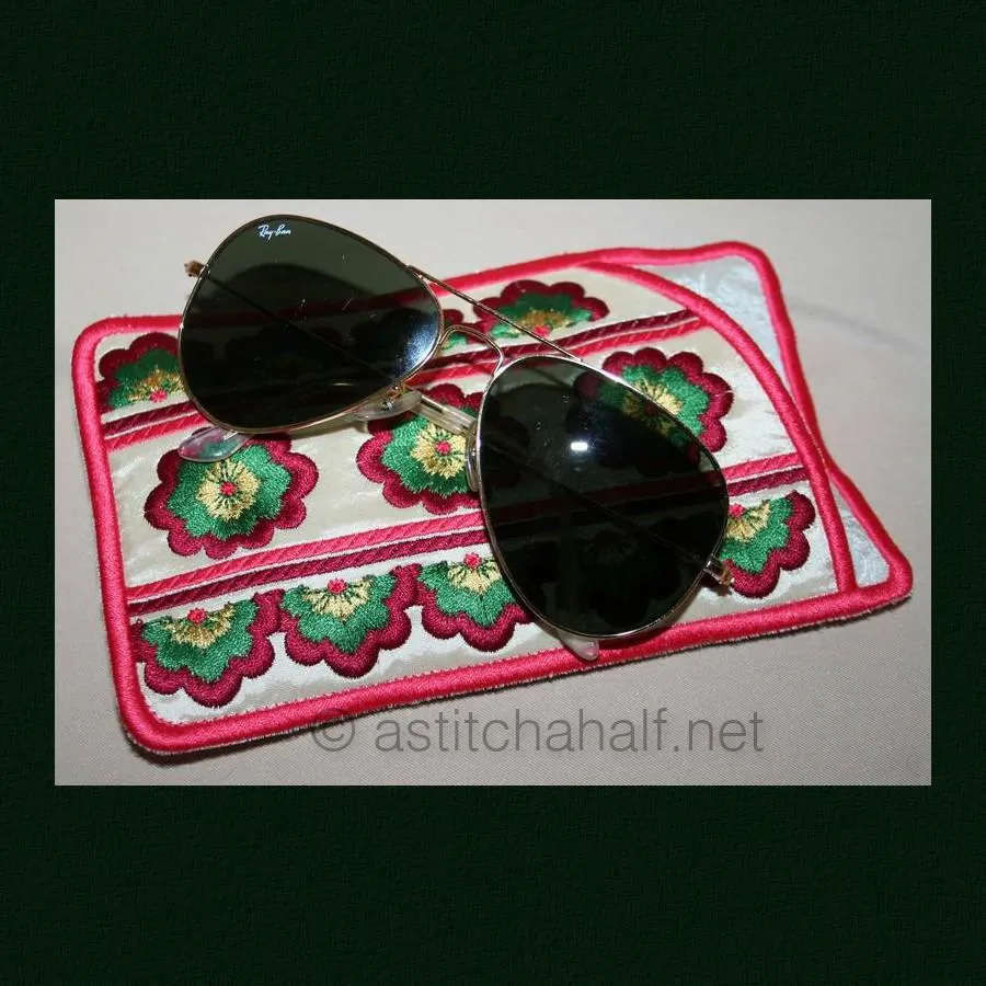 Royal Eyeglass Cases 06