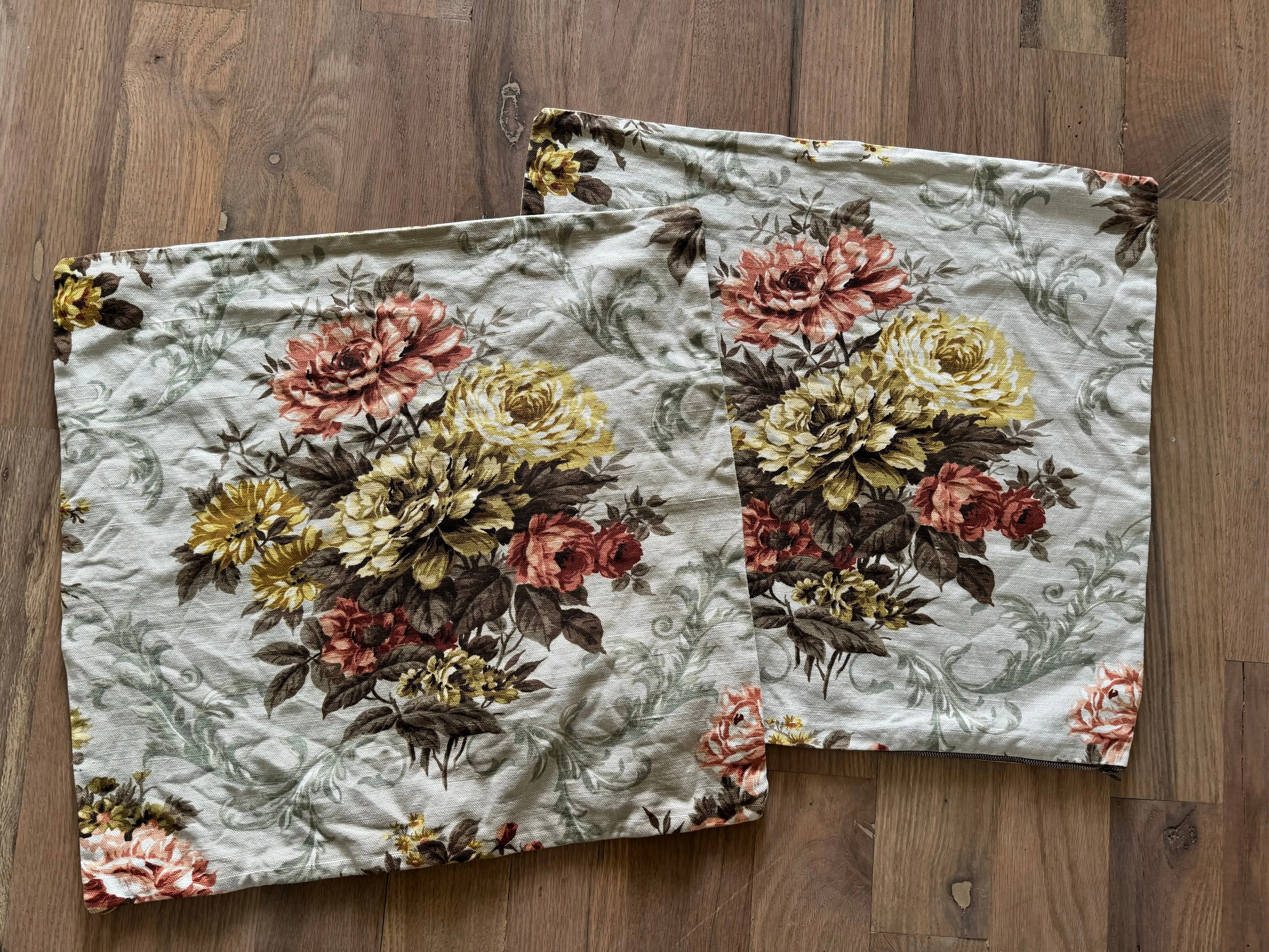 Set of pillowcases