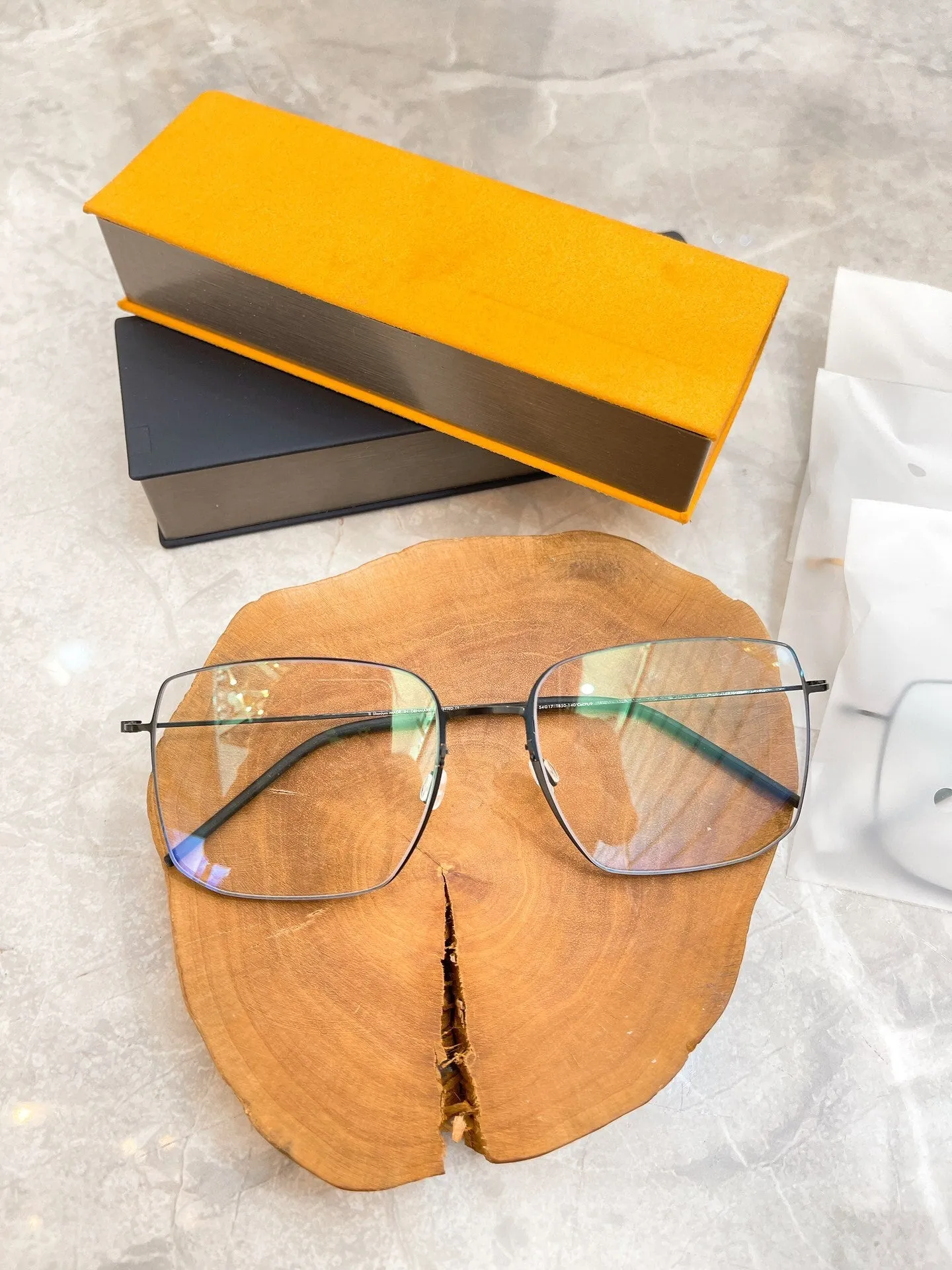 Top Quality Designer Brand Glasses Frame Titanium Ultralight Prescription Glasses  Myopia Eyeglasses Frames for men  LB5511