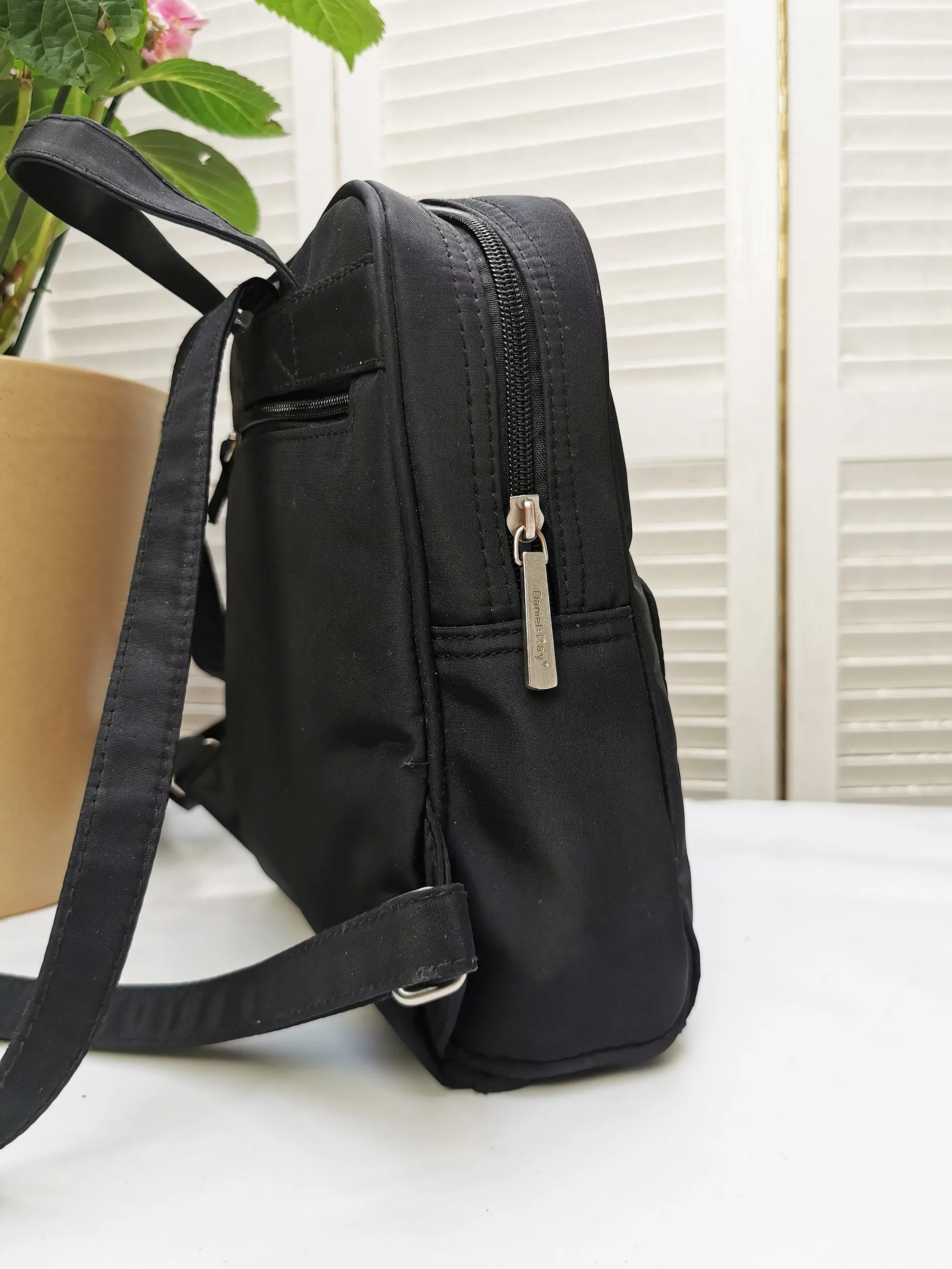 Vintage 90s minimalist black square backpack