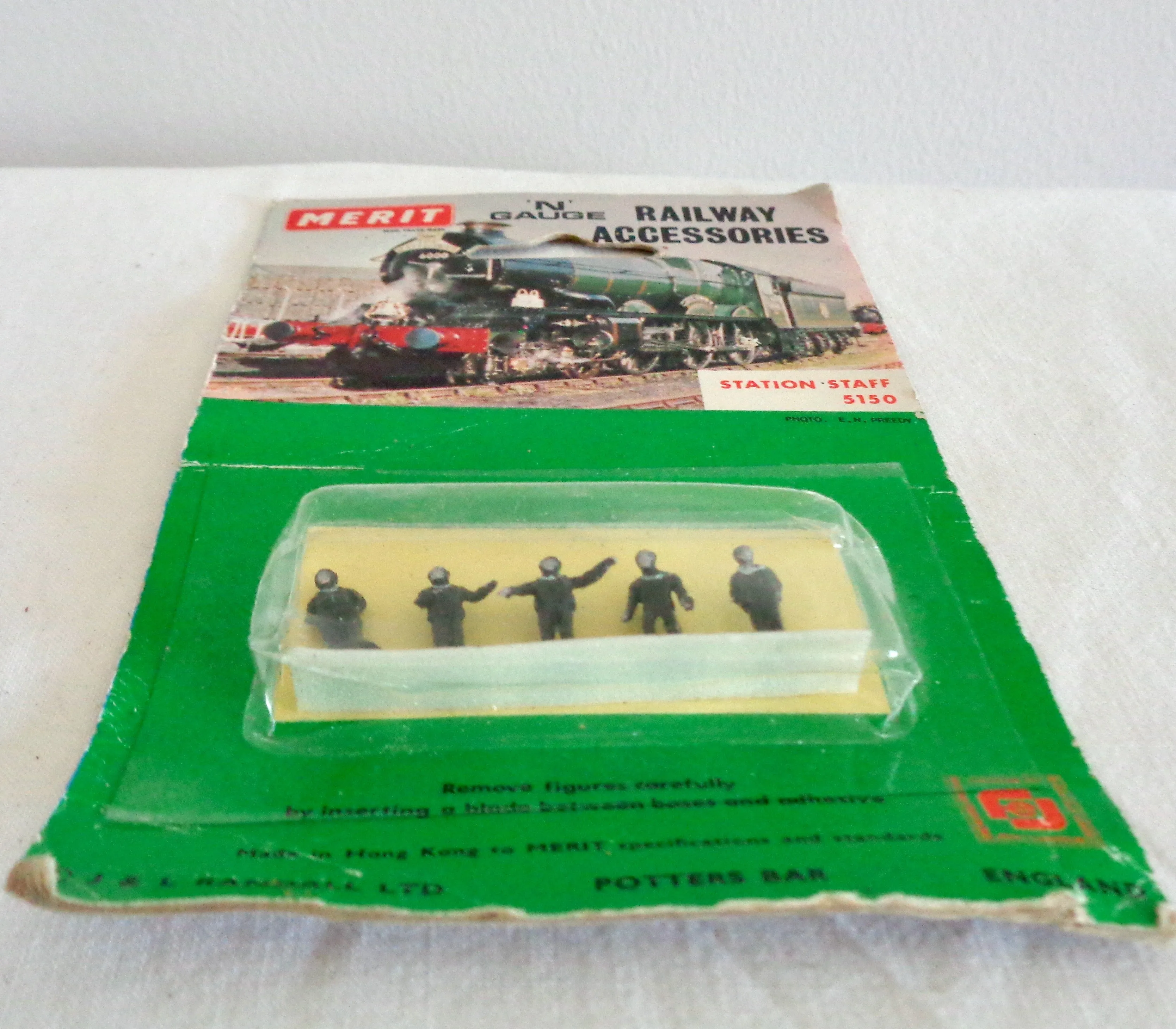 Vintage Merit N Gauge Railway Accessories 5150 Station Staff