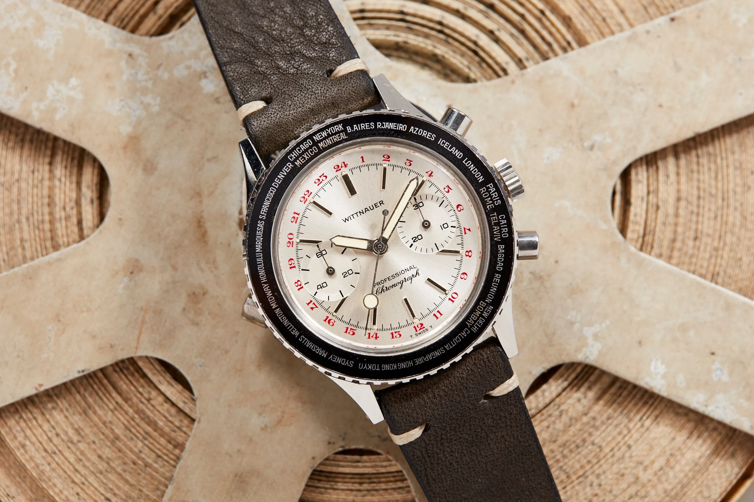Wittnauer 242T